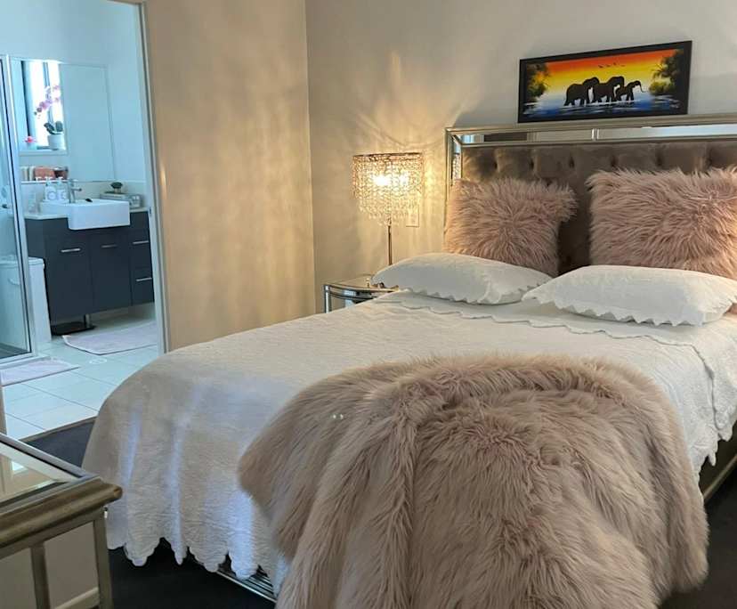 $350-400, Share-house, 2 rooms, Biggera Waters QLD 4216, Biggera Waters QLD 4216