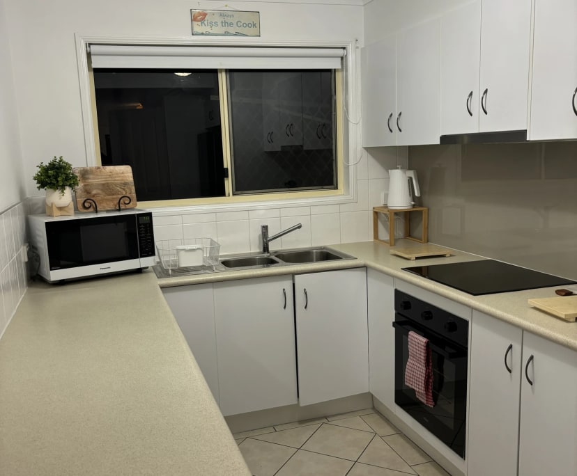 $250, Flatshare, 2 bathrooms, Goodna QLD 4300