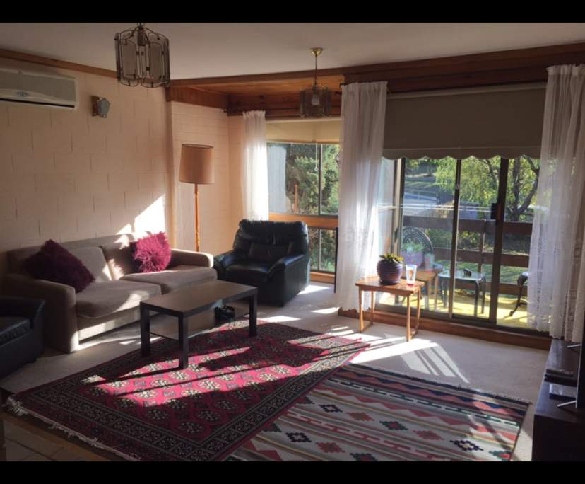Room in a share house
