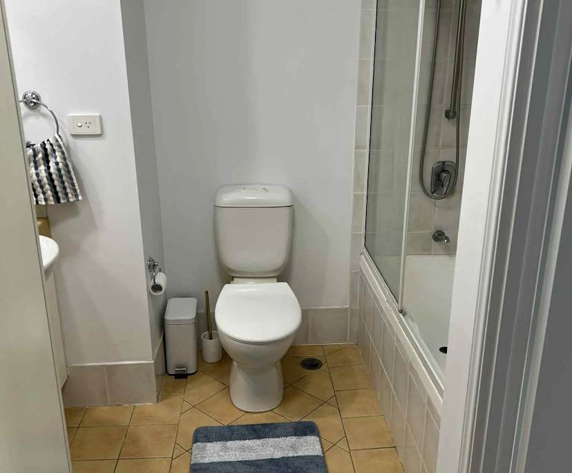 $850, Whole-property, 2 bathrooms, South Brisbane QLD 4101