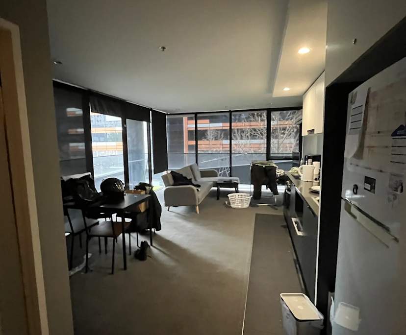 Furnished room with ensuite in a flatshare