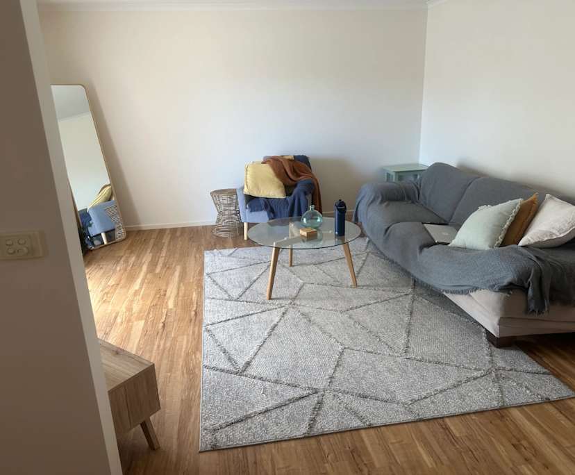Room in a share house