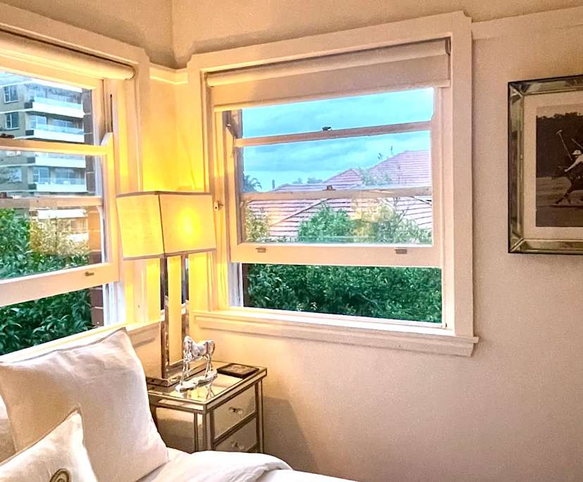 Furnished room in a flatshare