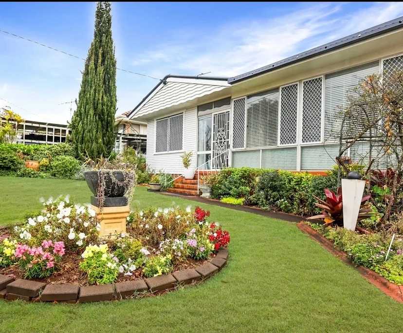 $350, Share-house, 3 bathrooms, Harristown QLD 4350