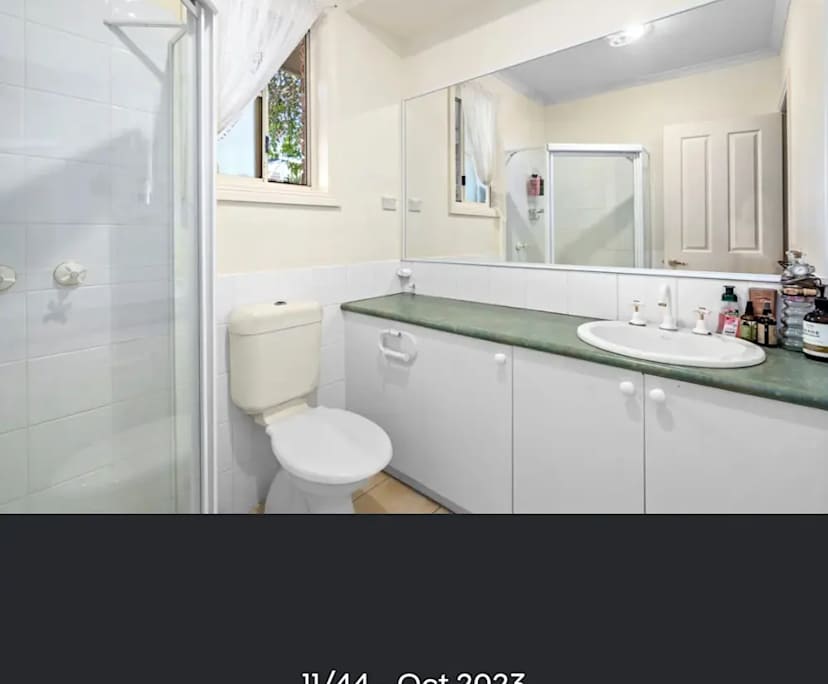 Furnished room with own bathroom