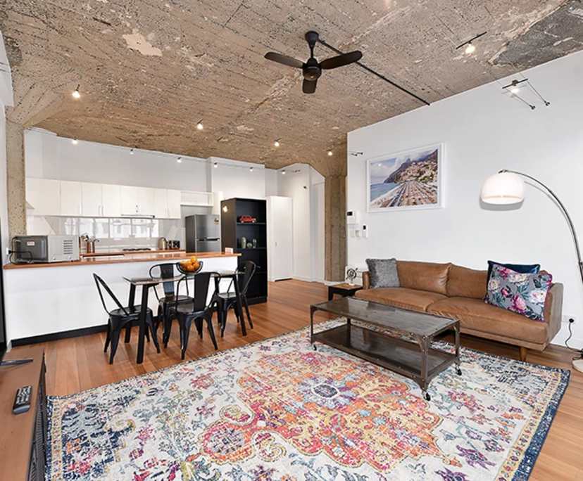 $1,025, Whole-property, 2 bathrooms, Melbourne VIC 3000