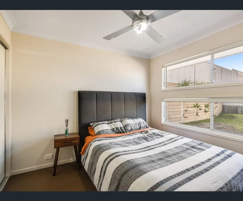 Furnished room in a share house