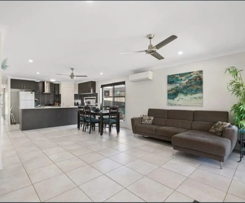 $162, Share-house, 4 bathrooms, Caloundra West QLD 4551