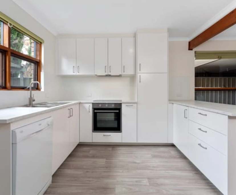 Unfurnished room in a share house