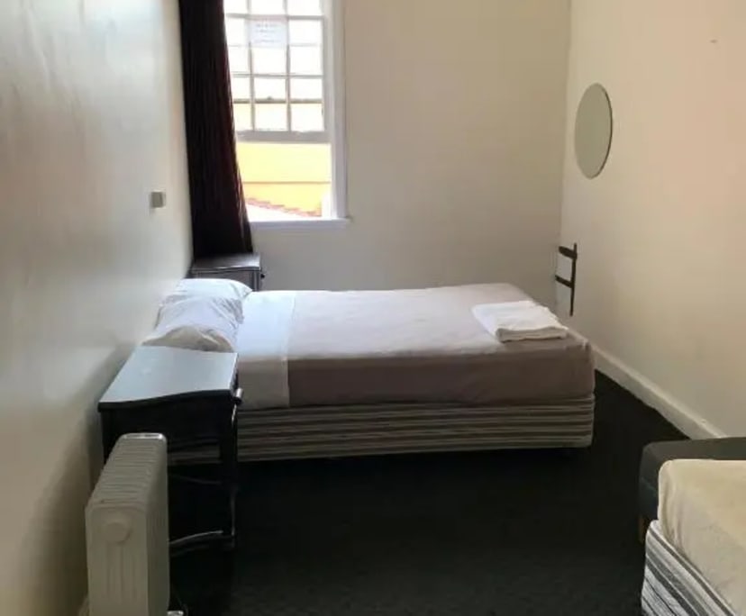 Student for Rent in Toowoomba City, QL...