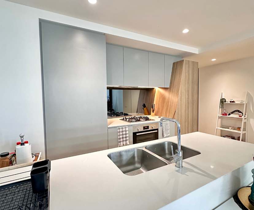 Furnished room with own bathroom