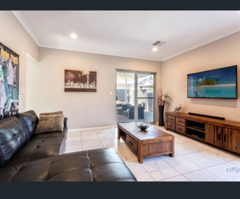 Room in a share house