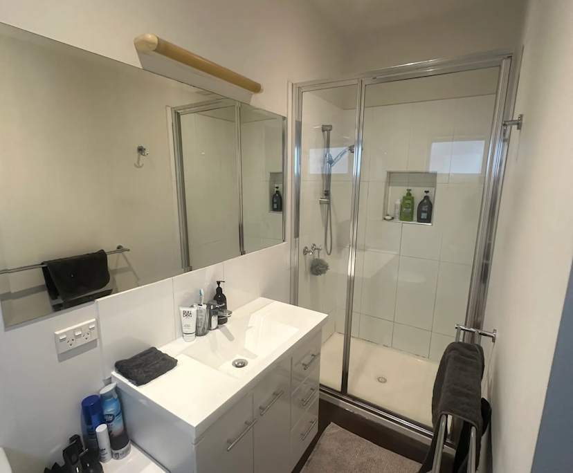 Room with ensuite in a share house