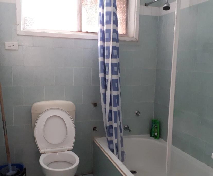 $165, Share-house, 6 bathrooms, Liverpool NSW 2170