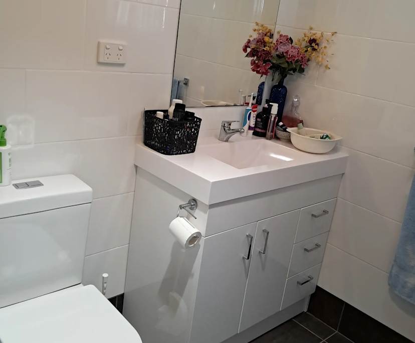 $250, Share-house, 4 bathrooms, Lota QLD 4179