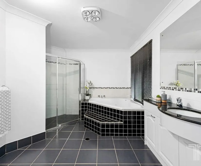 $300, Share-house, 5 bathrooms, Mansfield QLD 4122