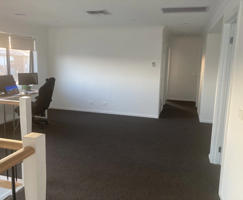 $240, Share-house, 4 bathrooms, Donnybrook VIC 3064