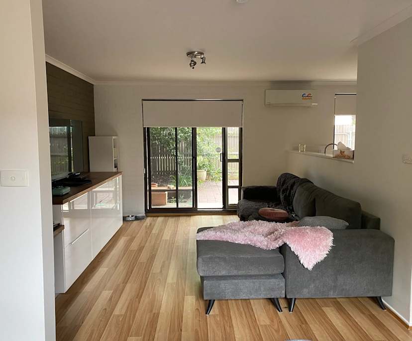 Unfurnished room in a flatshare