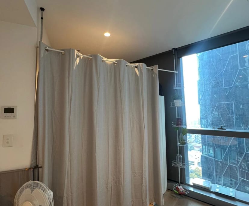 $240, Flatshare, 3 bathrooms, Melbourne VIC 3000
