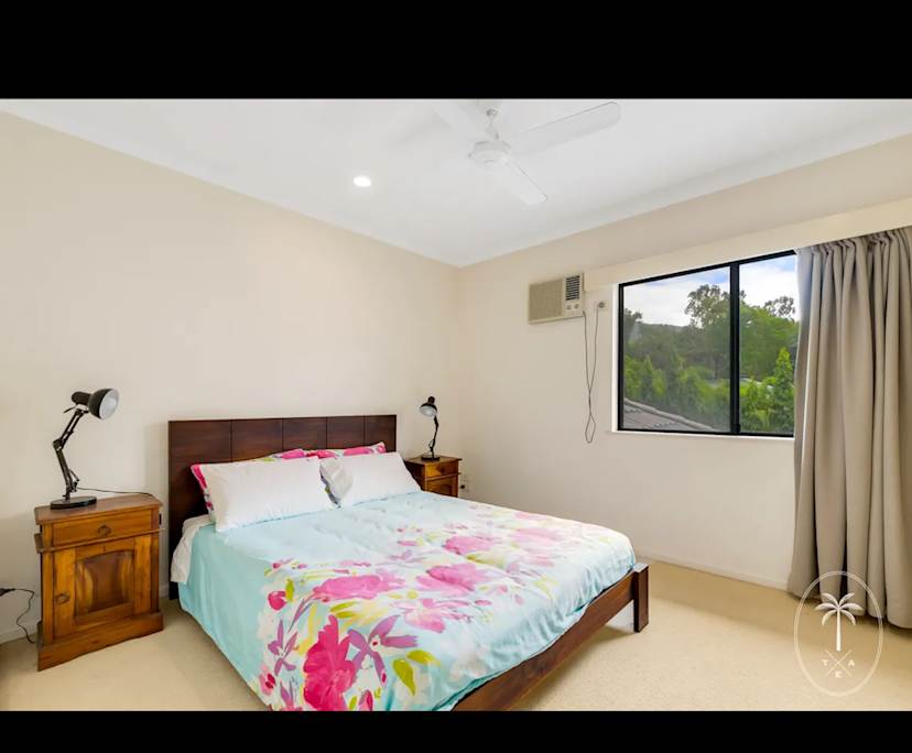Furnished room in a share house