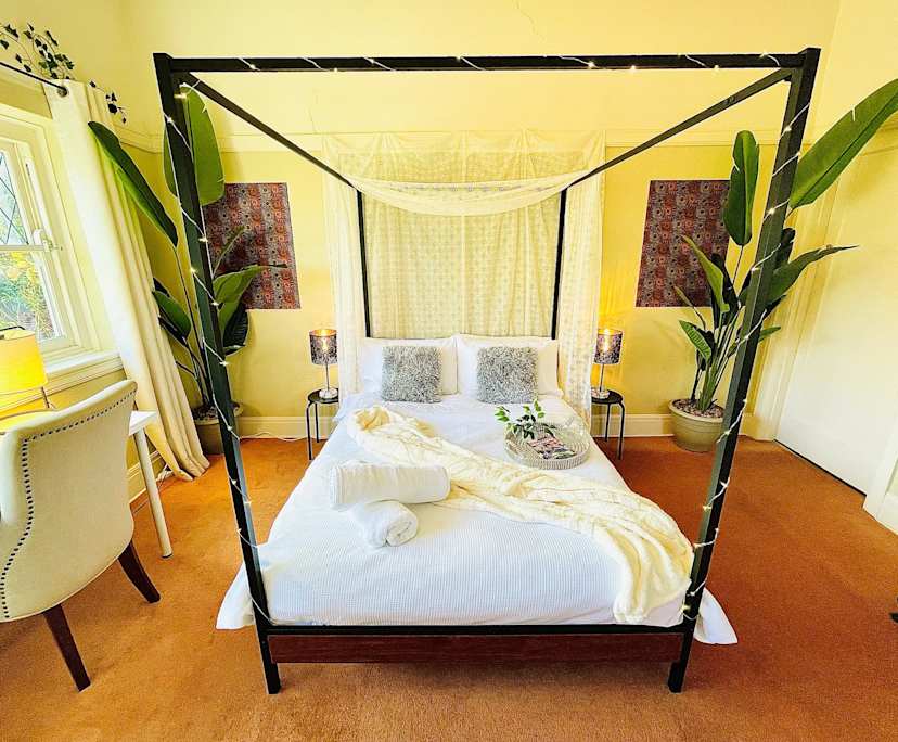 $350, Share-house, 6 bathrooms, Camberwell VIC 3124