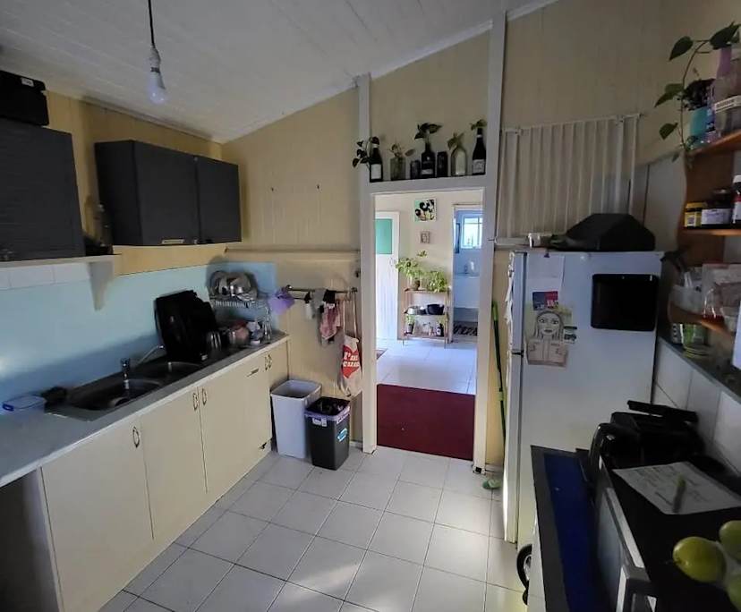 Unfurnished room in a share house