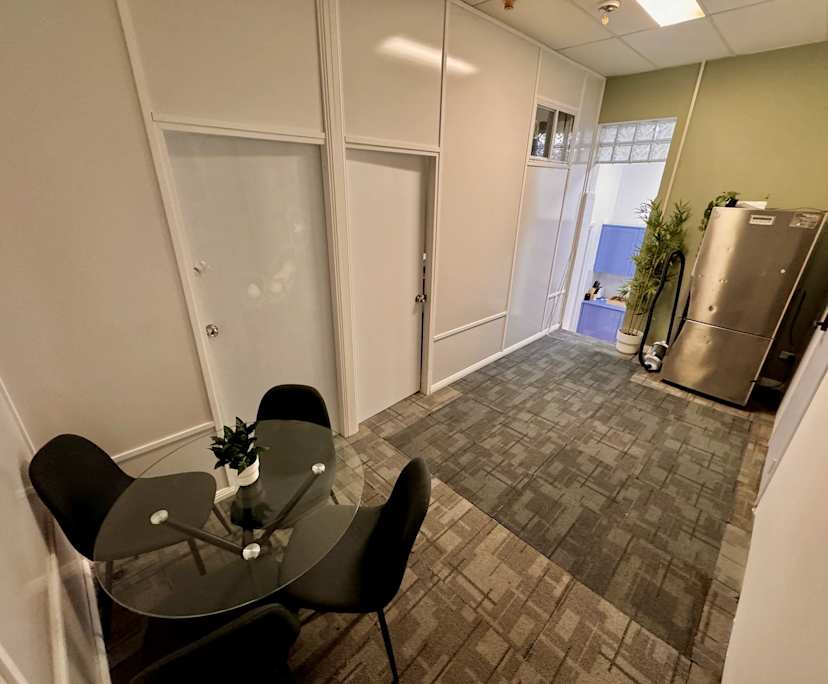 Whole property with 3 rooms for rent