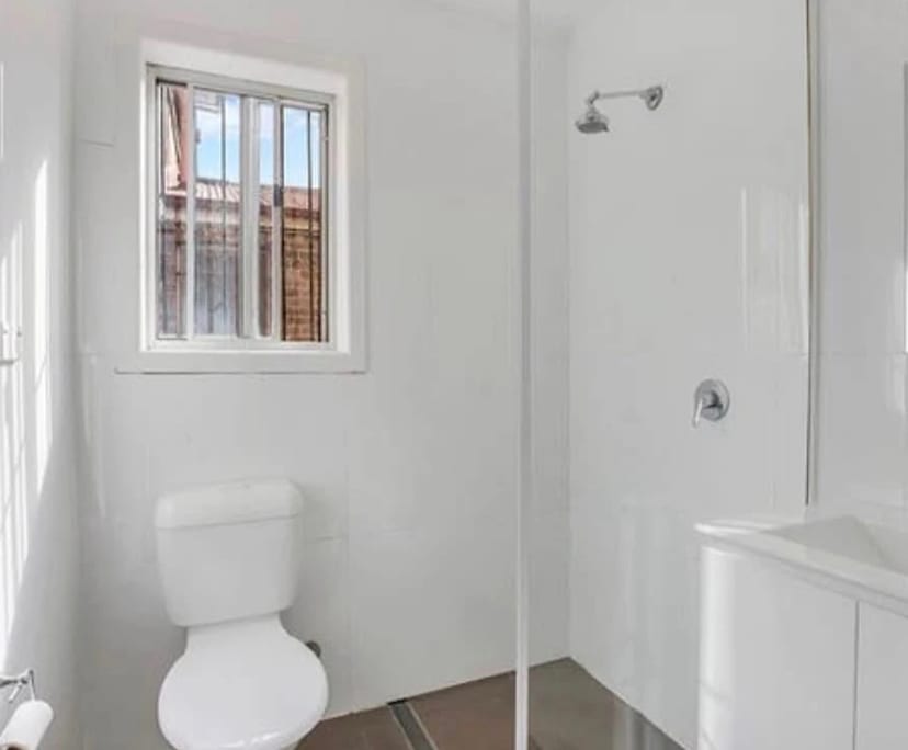 Room in a share house