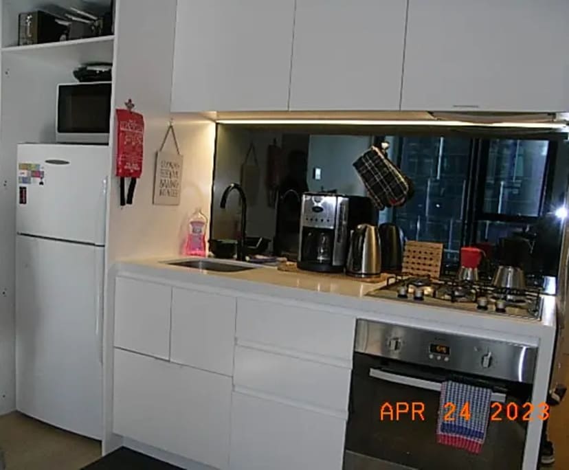 $400, Flatshare, 2 bathrooms, Melbourne VIC 3000