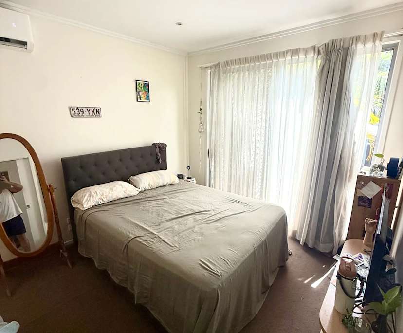 Room with ensuite in a share house