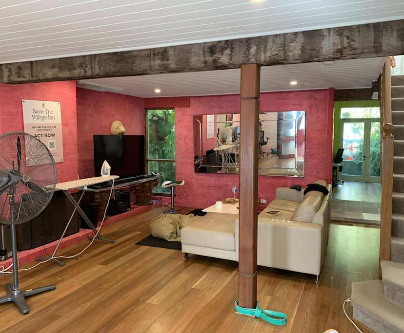 Furnished room in a share house