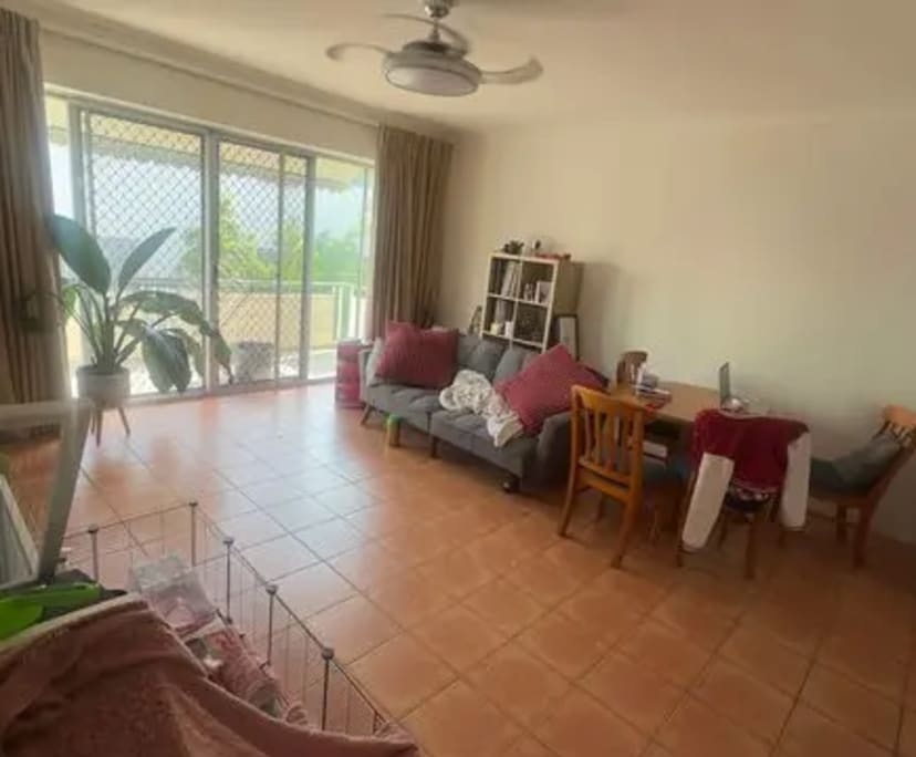 Unfurnished room in a flatshare