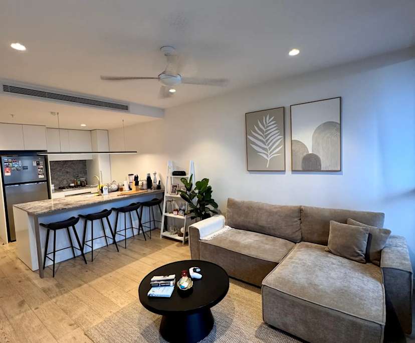 Unfurnished room in a flatshare