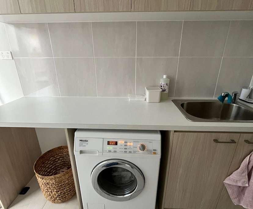 $380, Share-house, 4 bathrooms, Southport QLD 4215