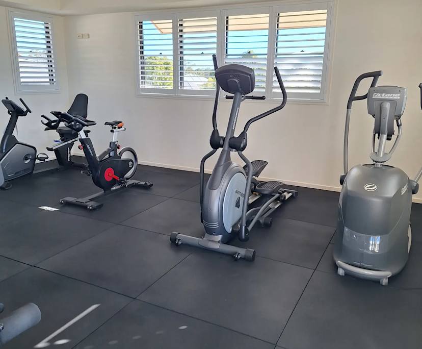 $350, Share-house, 3 bathrooms, Mount Ommaney QLD 4074