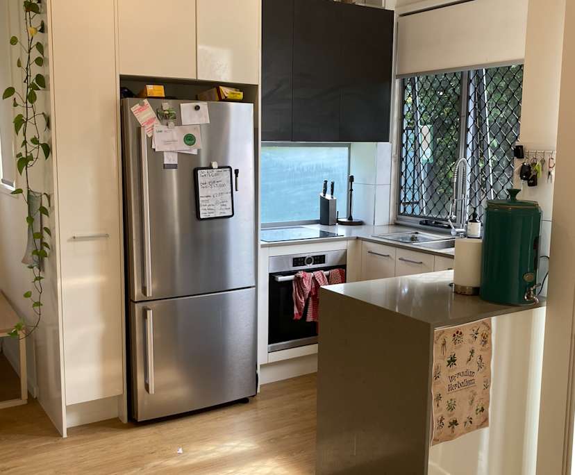 Unfurnished room in a flatshare