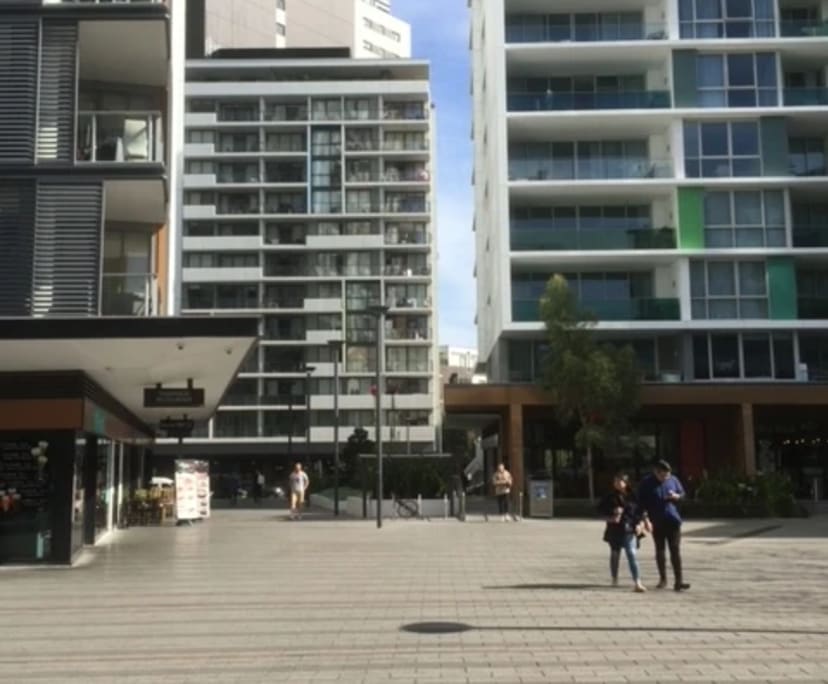 $500, Flatshare, 3 bathrooms, Wolli Creek NSW 2205