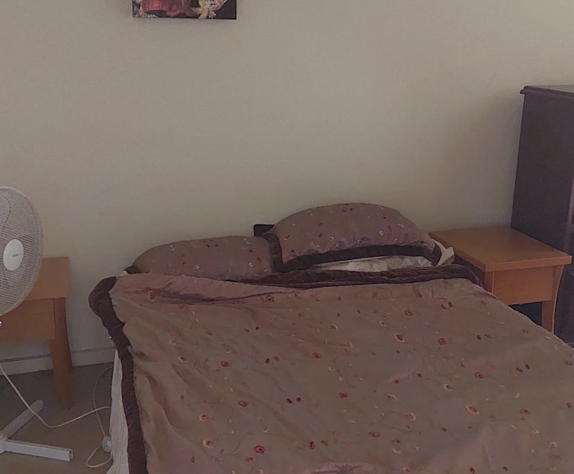 Room in a share house