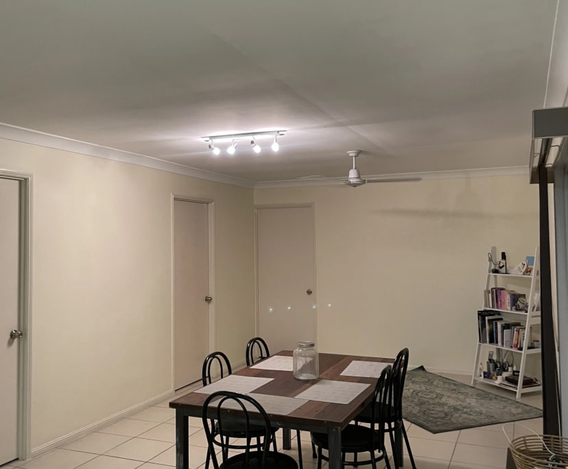 $255, Share-house, 4 bathrooms, Eight Mile Plains QLD 4113