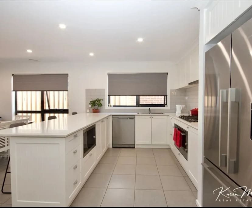Unfurnished room with own bathroom