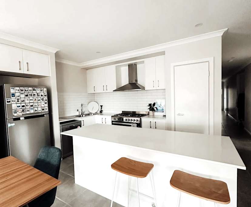 Unfurnished room with own bathroom