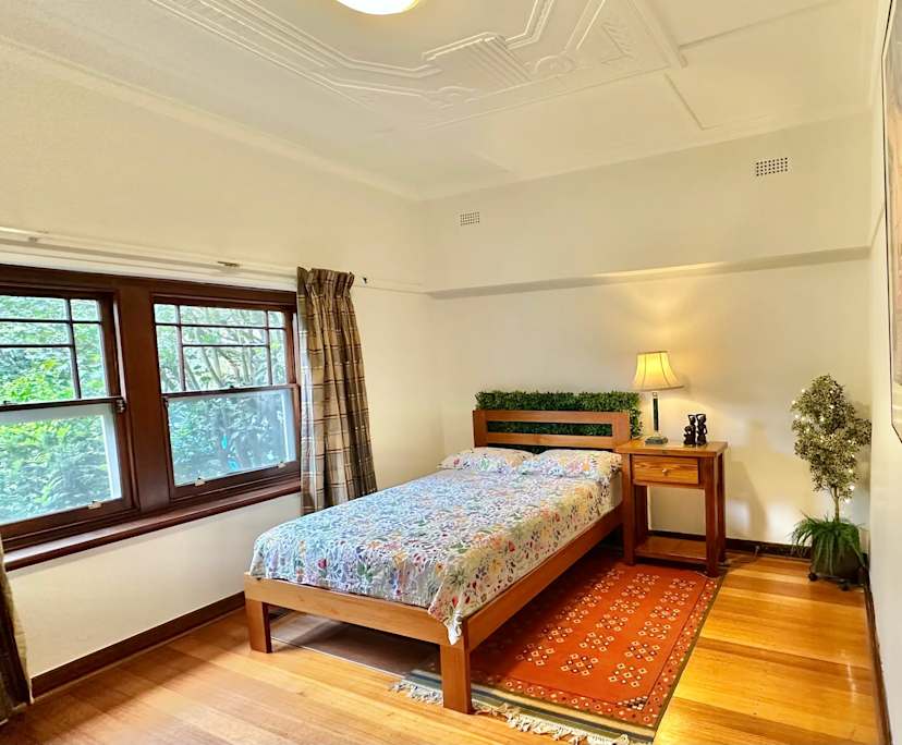 Room in a share house