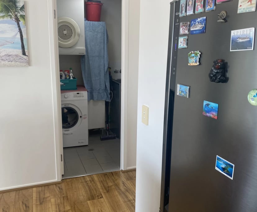 $350, Flatshare, 2 bathrooms, Spring Hill QLD 4000