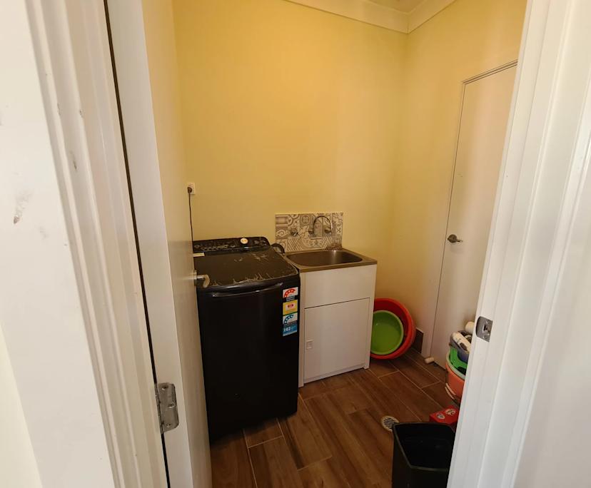 $240, Share-house, 4 bathrooms, Austral NSW 2179