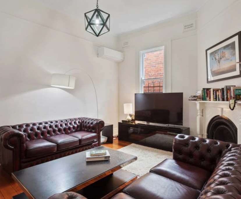 Room in a share house