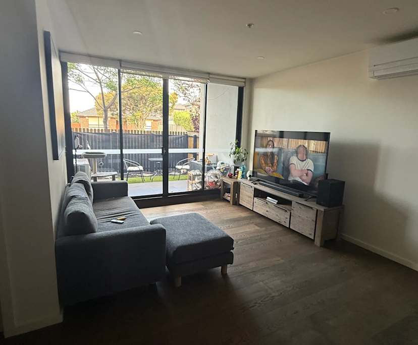 $250, Homestay, 2 bathrooms, Pascoe Vale South VIC 3044