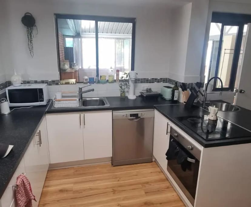 Room in a share house