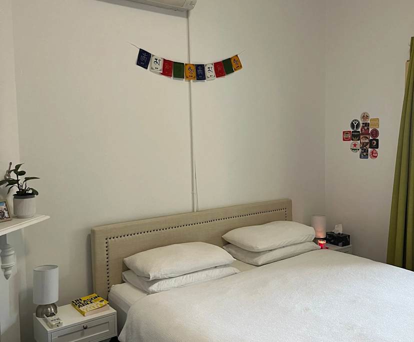 Furnished room in a share house