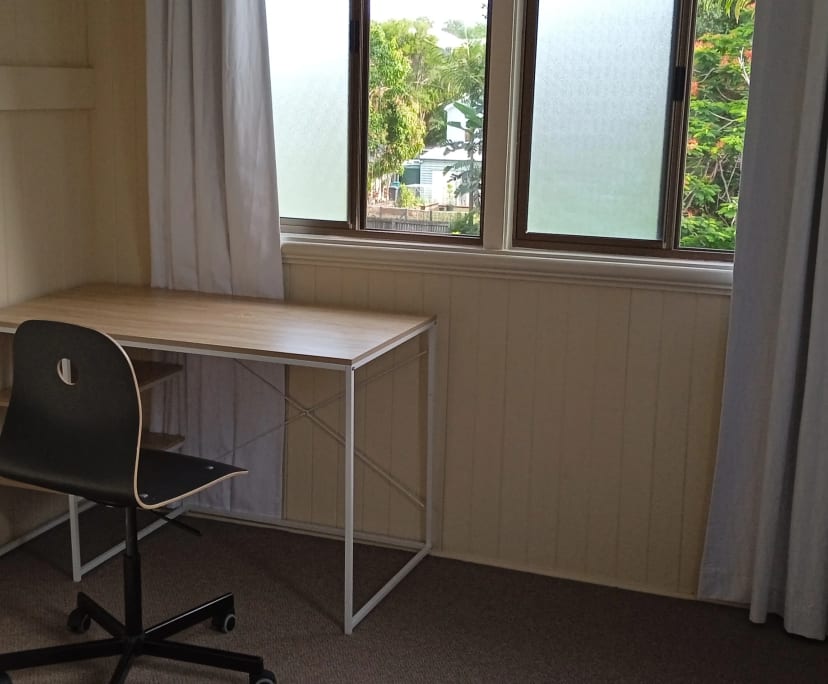 Room in a share house