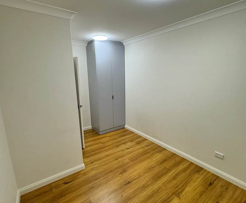 Unfurnished room in a flatshare